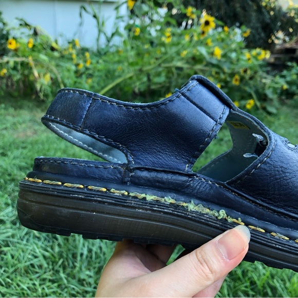 Dr. Martens Daisy O-ring Cut-Out Sandals - Picture 10 of 16